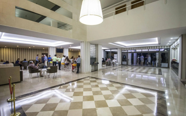 Serra Park Hotel