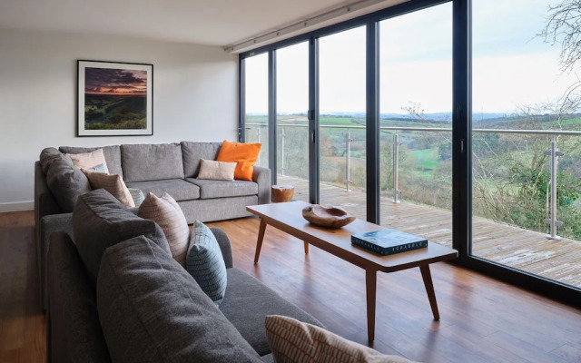 Valley View 4 Bedroom Lodge 1