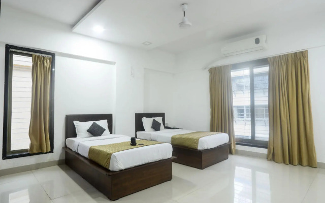 Oyo 7150 Metro View Residency