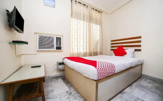 Uttam Guest House