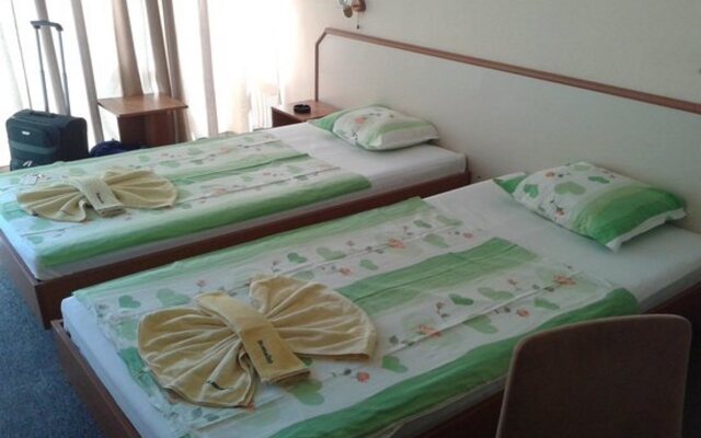 Balaton Hotel