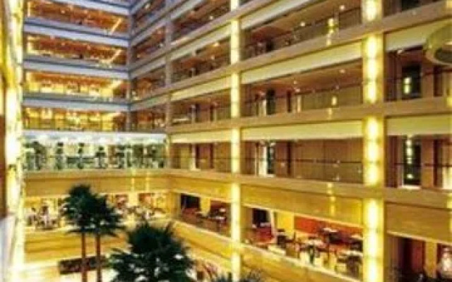 Holiday Inn Park View