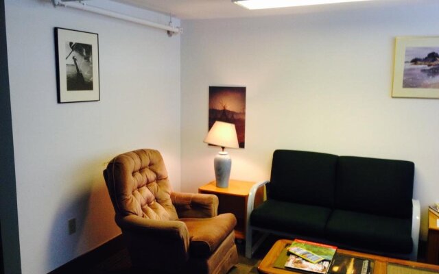 HI-Victoria Hostel