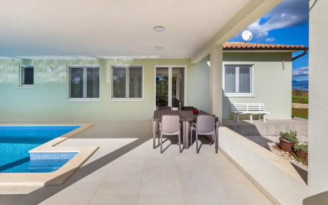 Nice Home in Zminj With Wifi and 3 Bedrooms