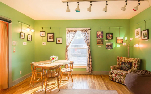 Indy Hostel