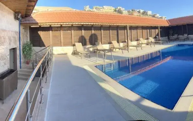 7 Wonders Hotel