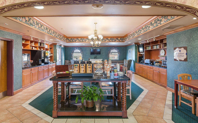 MainStay Suites Roanoke Airport