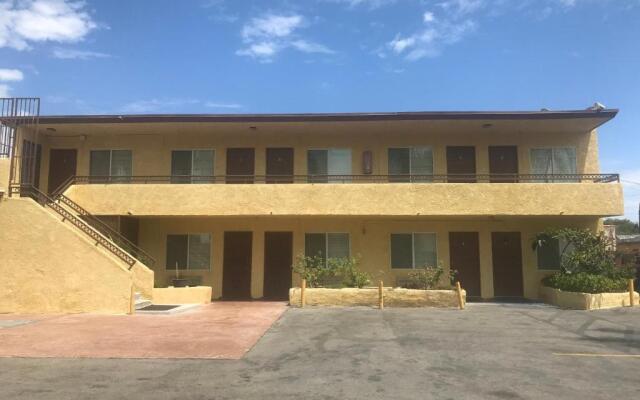 All 8 Motel