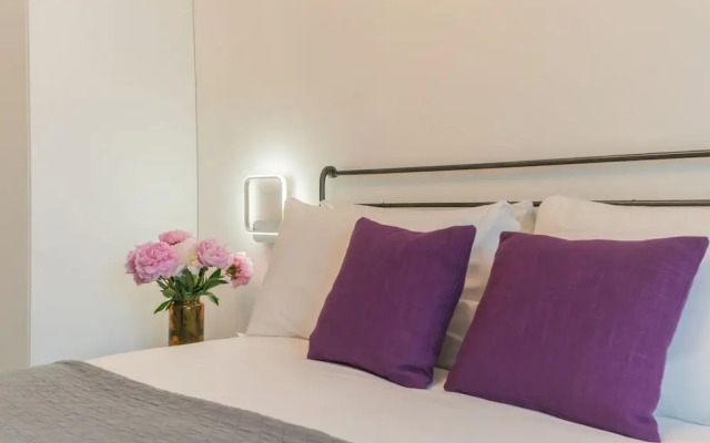 Princess Sofia's Lake Retreat by Rent all Como