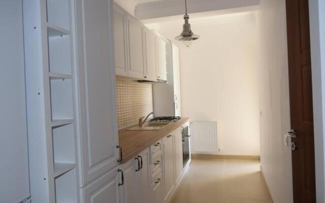 Mamaia Solid House Residence 2