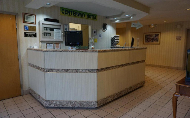 CenterWay Hotel Buffalo North Near University