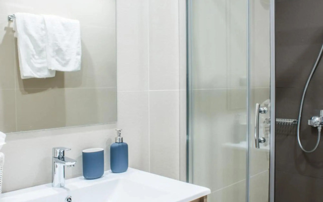 A23 Sunny & Cosy suite with balcony near Parthenon