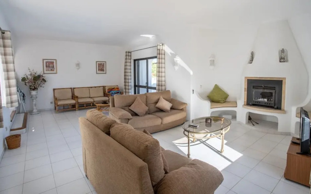 Carosim Quiet Location Close to Beach Private