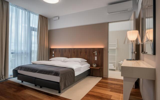 Crystal House Suite Hotel & SPA