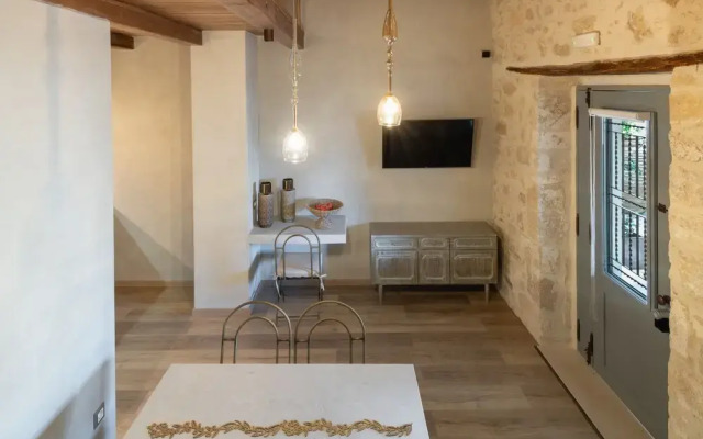 Inotropes Boutique Suites - Adults Only
