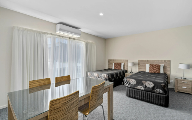 Sherbourne Terrace Hotel
