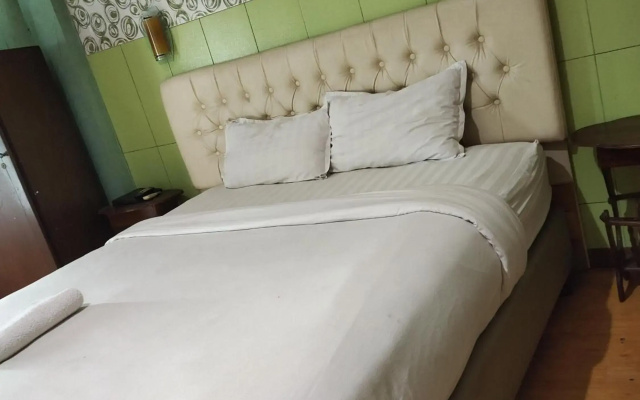 OYO 1239 Mojokerto Classic Homestay