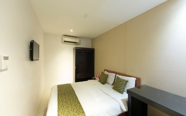 OYO 152 Swiss Cottage Hotel