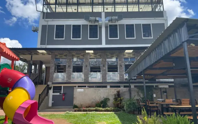 Hotel Vesloni