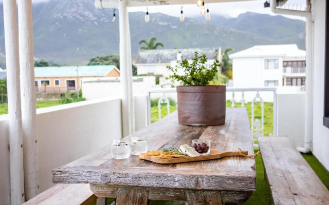 Villa Le Roc Kleinmond Accommodation