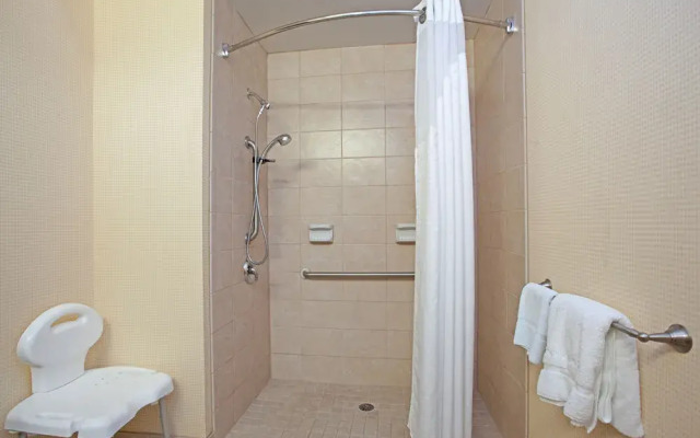 Holiday Inn Express Princeton/I-77
