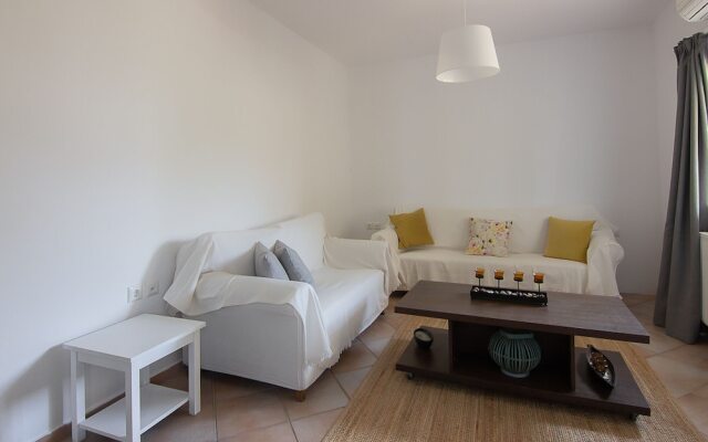 Perla Cozy Apartment near beach