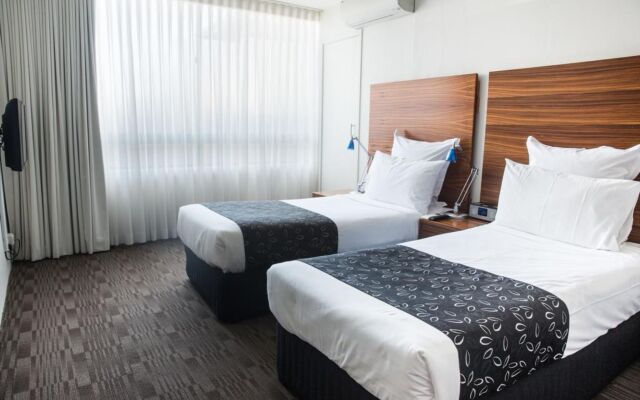 Cambridge Hotel