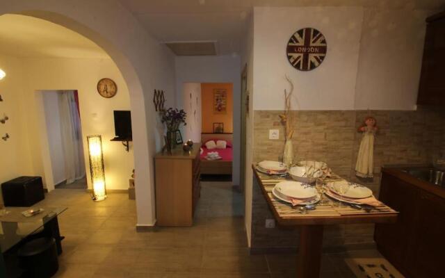 Eygenias House