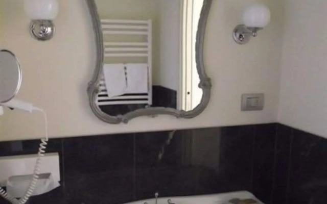 Hotel Titano