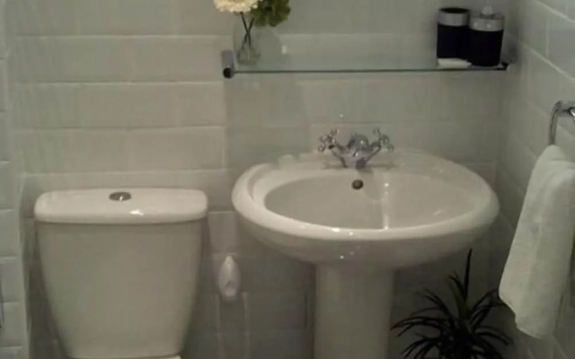 Senlac Guesthouse