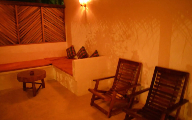 Roshanne Beach Resort