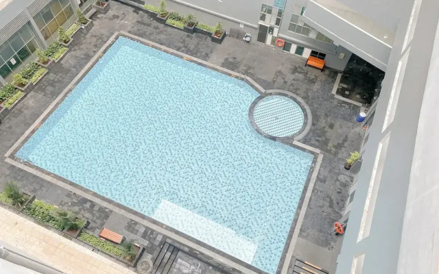 Stategic Studio Apartment at Menteng Square
