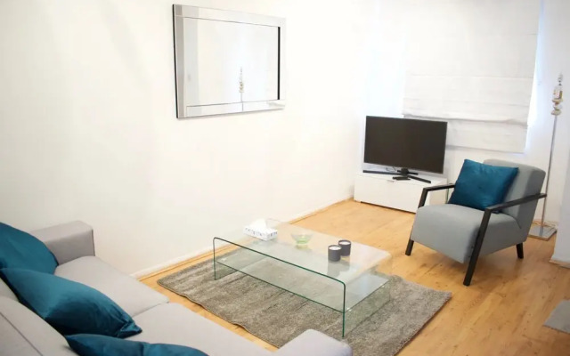 Newly Refurbished 2 Bedroom Bermondsey House