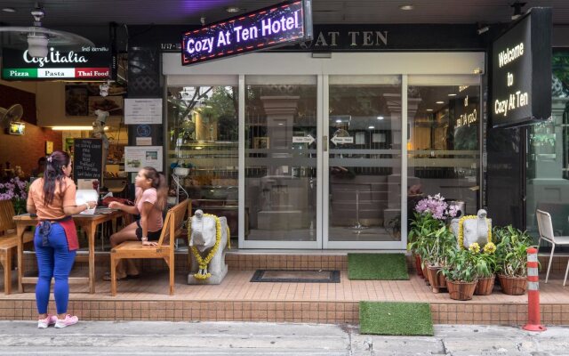 Cozy at Ten Hotel Bangkok