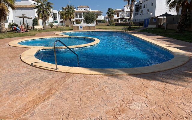 Lovely 2-bed House in Punta Prima, Orihuela Costa