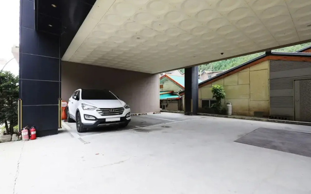 Ace Family Hotel