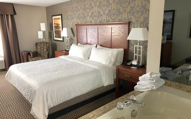 Holiday Inn Express Holland by IHG