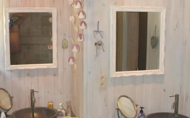 Monique's Cottage