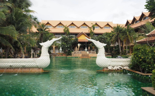 Villa Thongbura