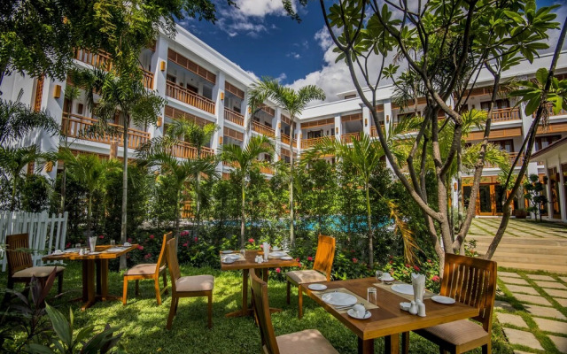 Golden View Hotel