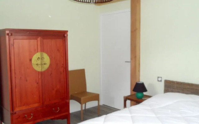 House With 4 Bedrooms in Plogastel-saint-germain, With Enclosed Garden