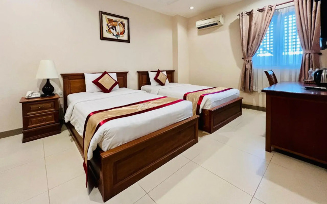 Premium White Lion Hotel