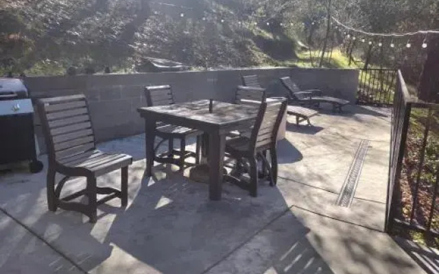 Yosemite Gatekeeper's Lodge