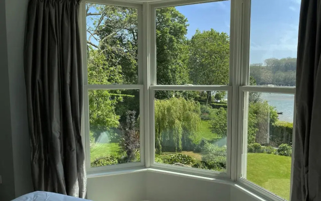 Riverside Idyll - the Perfect Cornish Sanctuary