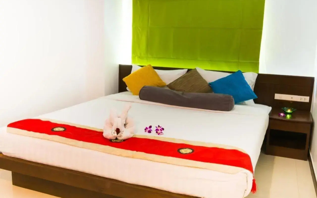 Hawaii Patong Hotel