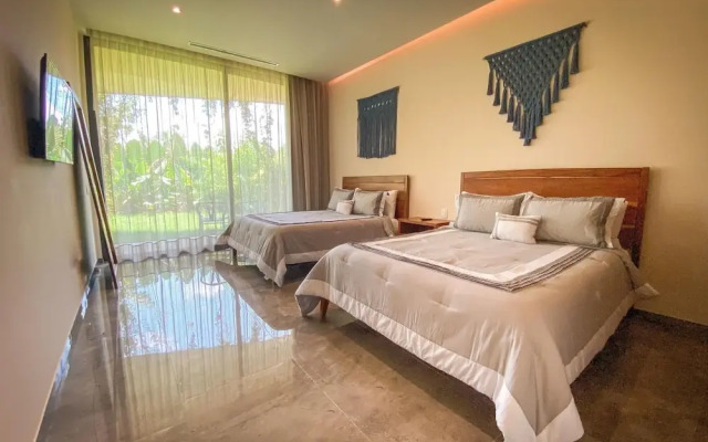 Friends and Family Luxury Apartment