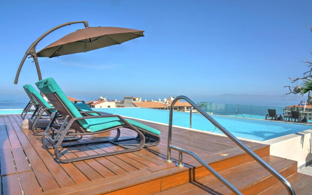 Nayri Life & Spa 108