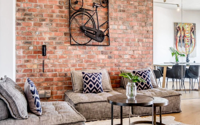 702 Metropolitan in Cape Town