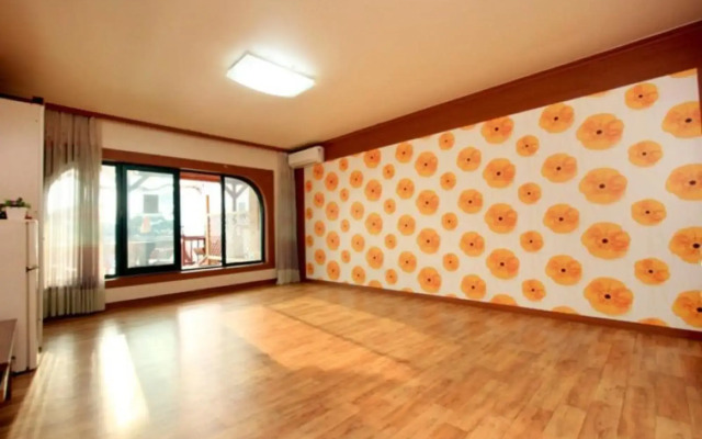 Ganghwado Padohoetjip n Joeun House Pension