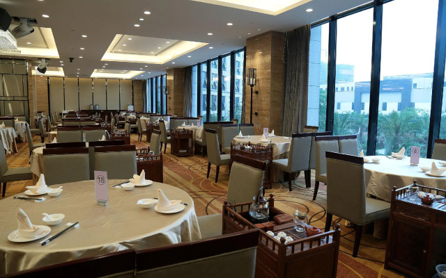 Guangzhou Changfeng Gloria Plaza Hotel
